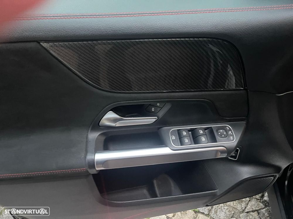 Mercedes-Benz GLB 200 d AMG Line - 26