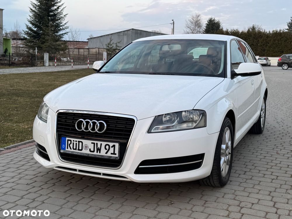 Audi A3 Sportback - 13