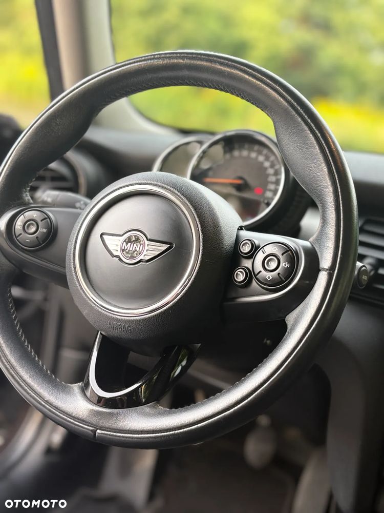 MINI Cooper Standard - 6