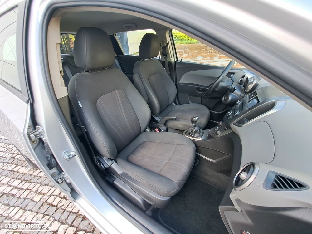 Chevrolet Aveo 1.2 LTZ - 7