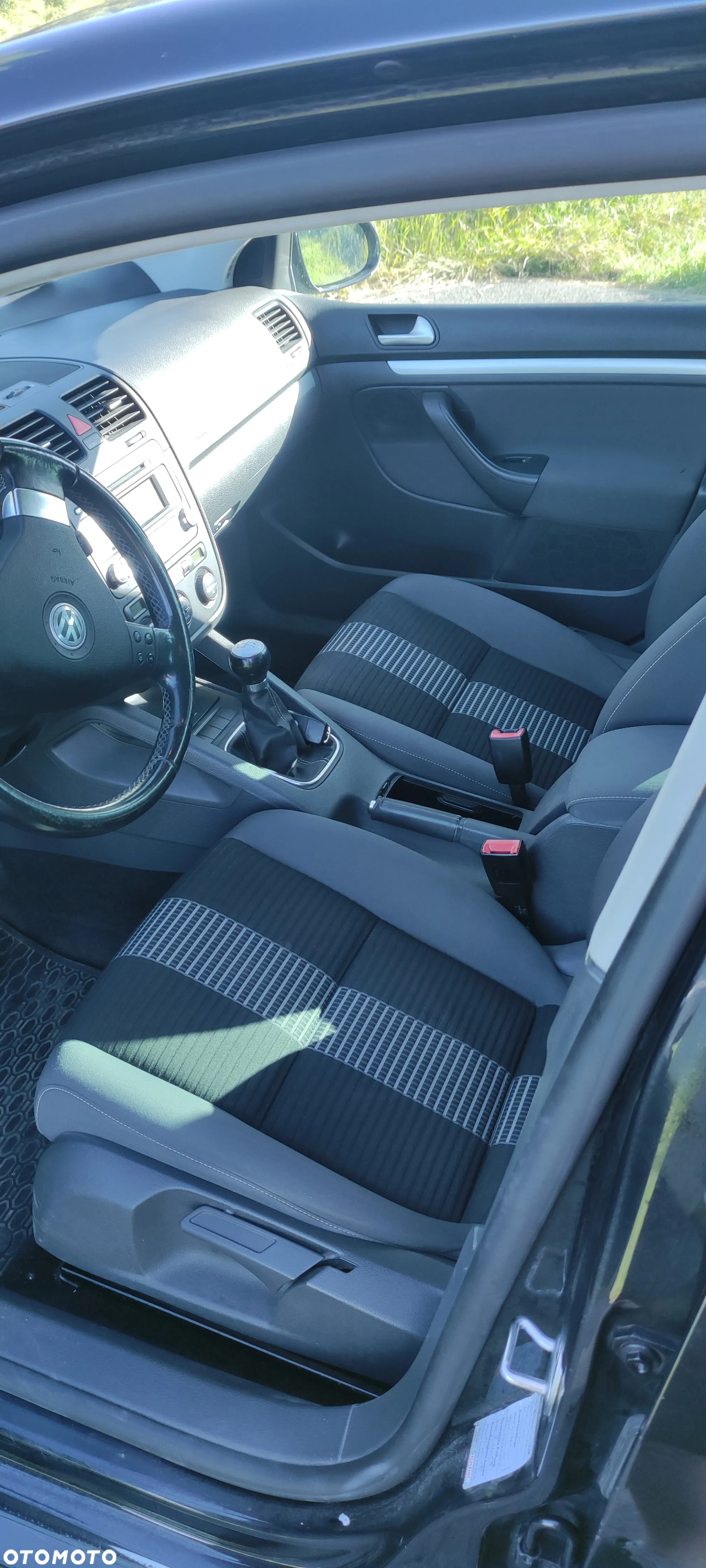 Volkswagen Golf V 1.9 TDI Comfortline - 8