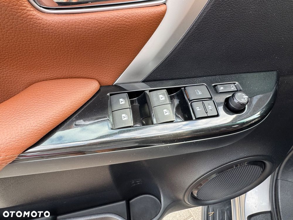 Toyota Fortuner - 20