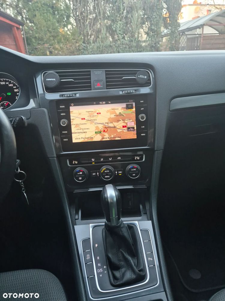 Volkswagen Golf VII 1.6 TDI BMT Highline DSG - 17