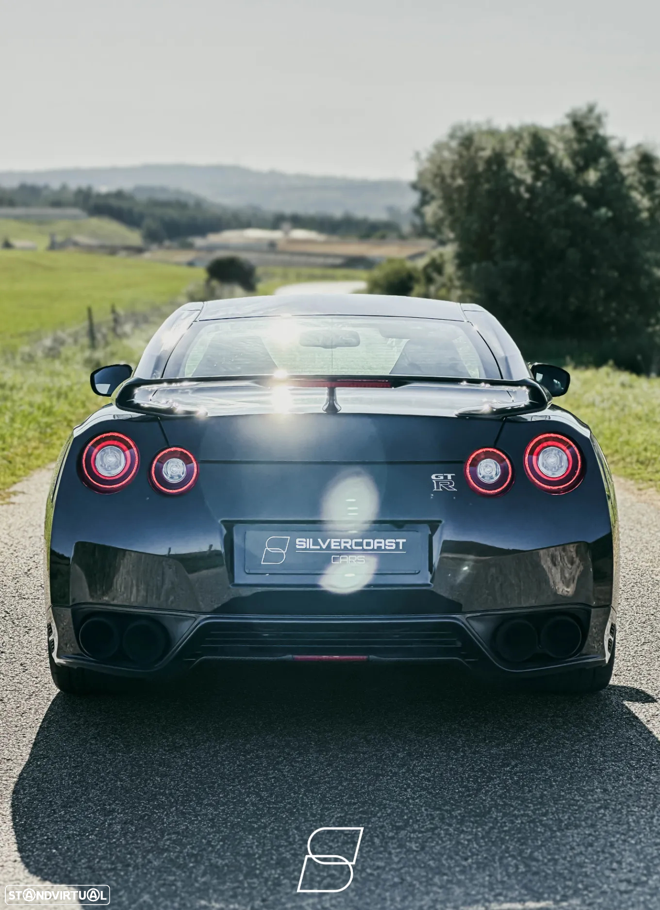 Nissan GT-R Black Edition - 11