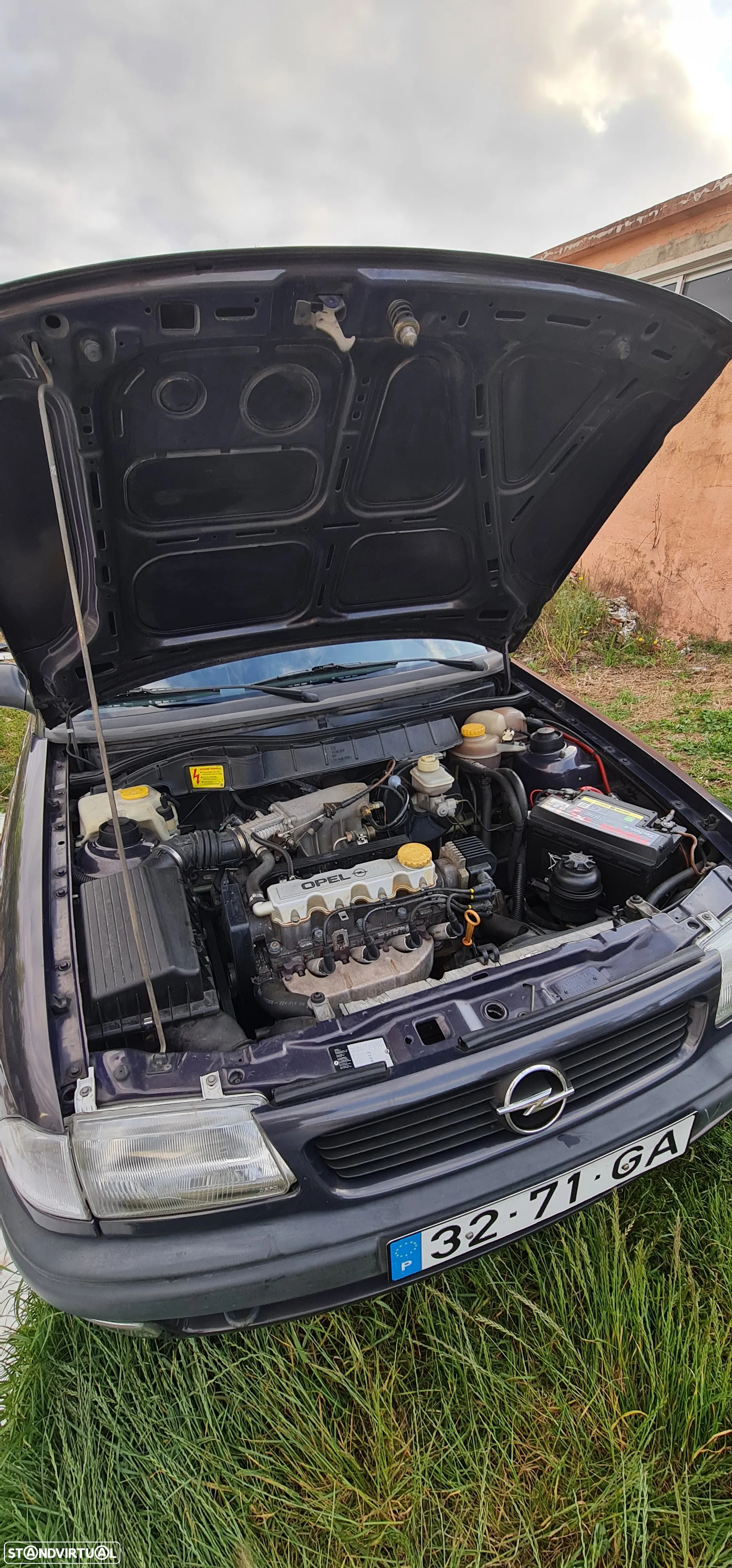 Opel Astra 1.4i GLS - 8