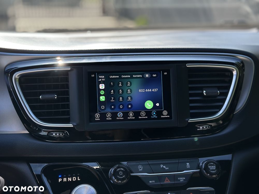 Chrysler Pacifica - 35