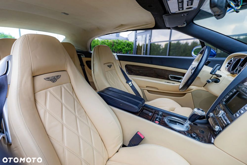 Bentley Continental GT - 10