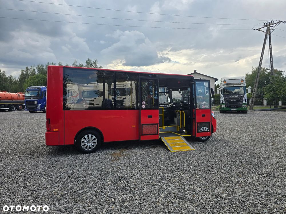 Volkswagen T6/Mikrobus/Bus szkolny/Kat B 8+1 - 15