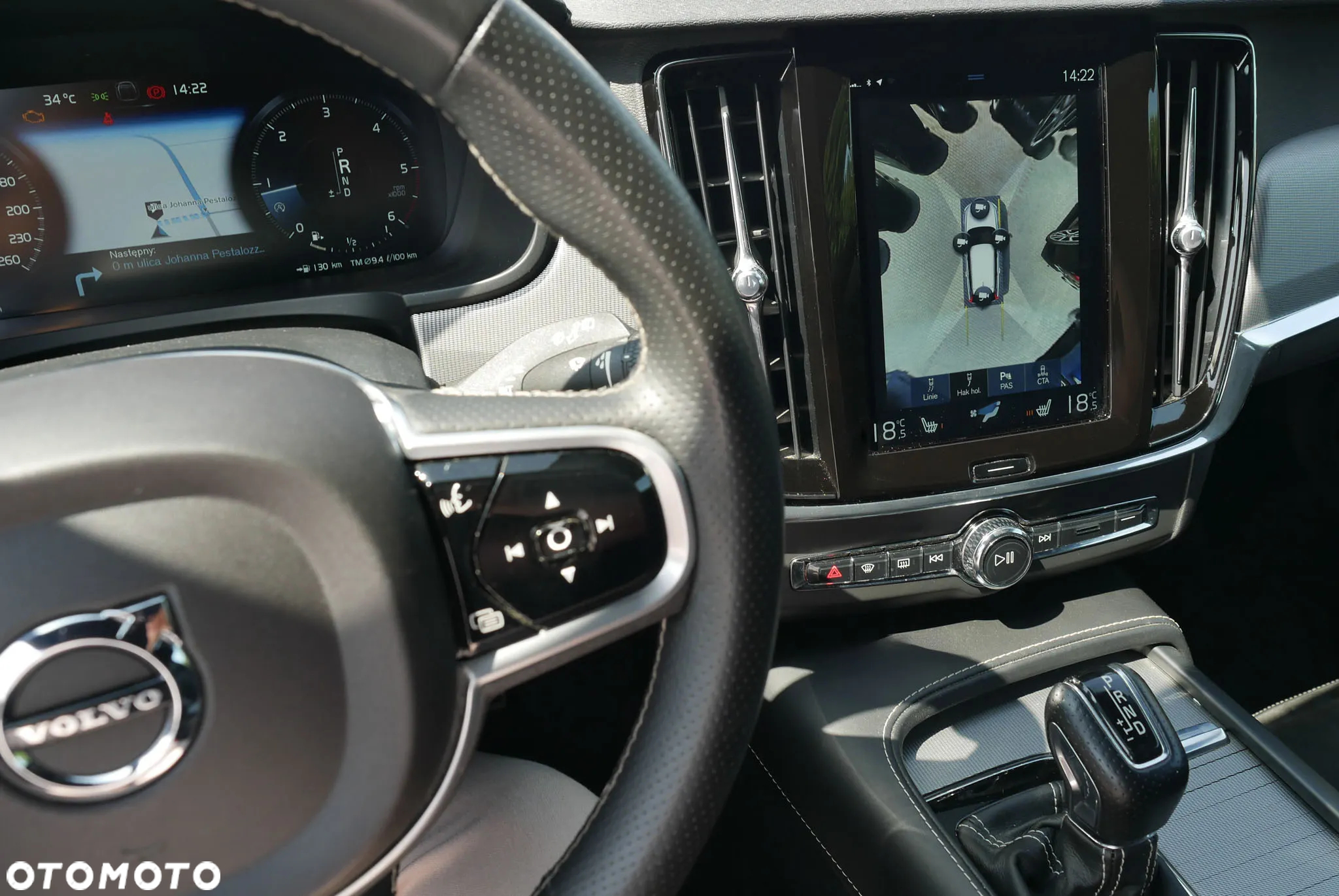 Volvo V90 D5 AWD R-Design - 10
