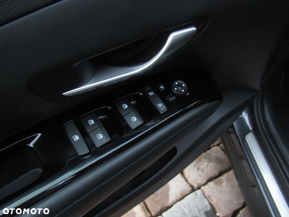 Hyundai Tucson 1.6 T-GDi HEV Executive 2WD - 37