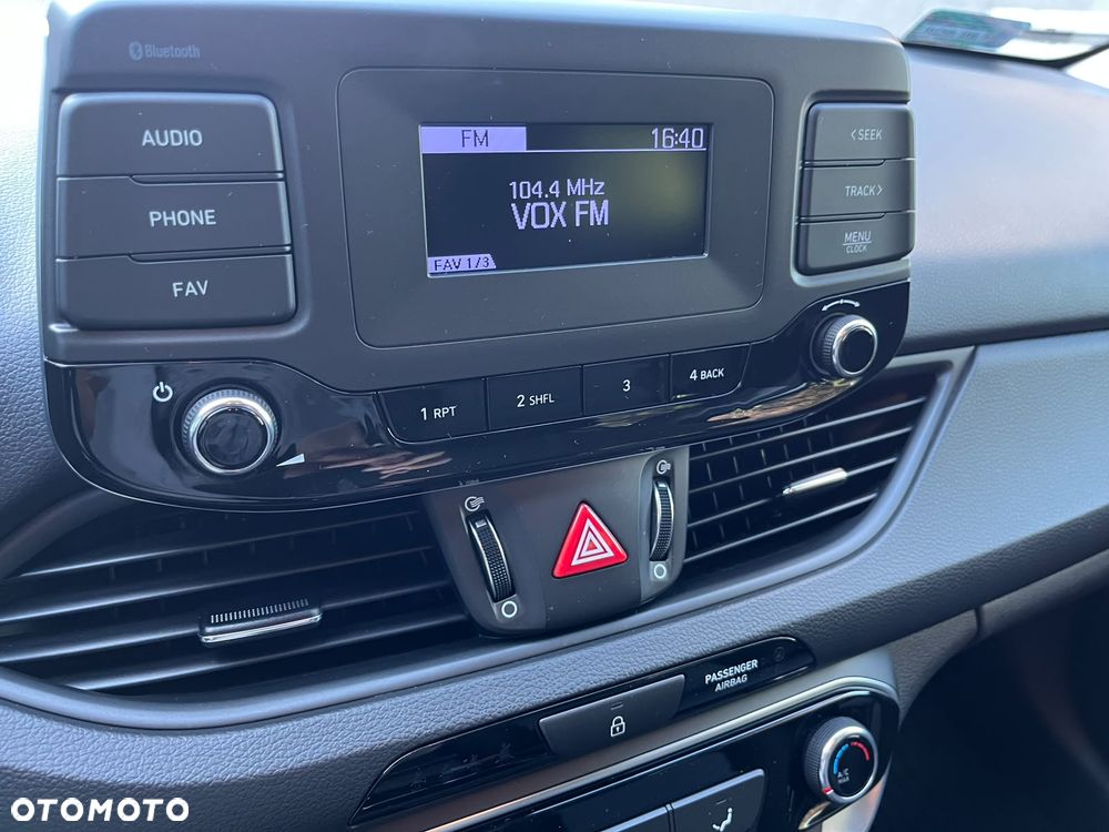 Hyundai i30 1.5 DPI Modern - 12