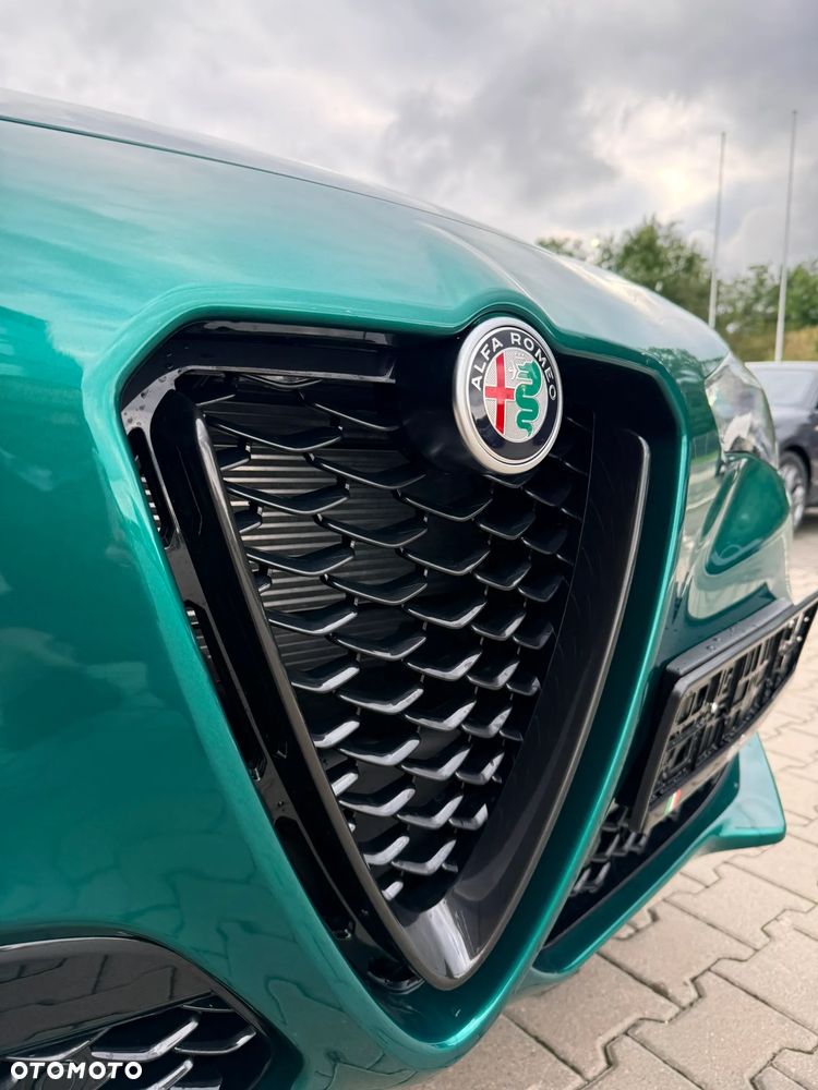 Alfa Romeo Stelvio 2.0 Turbo Intensa Q4 - 12