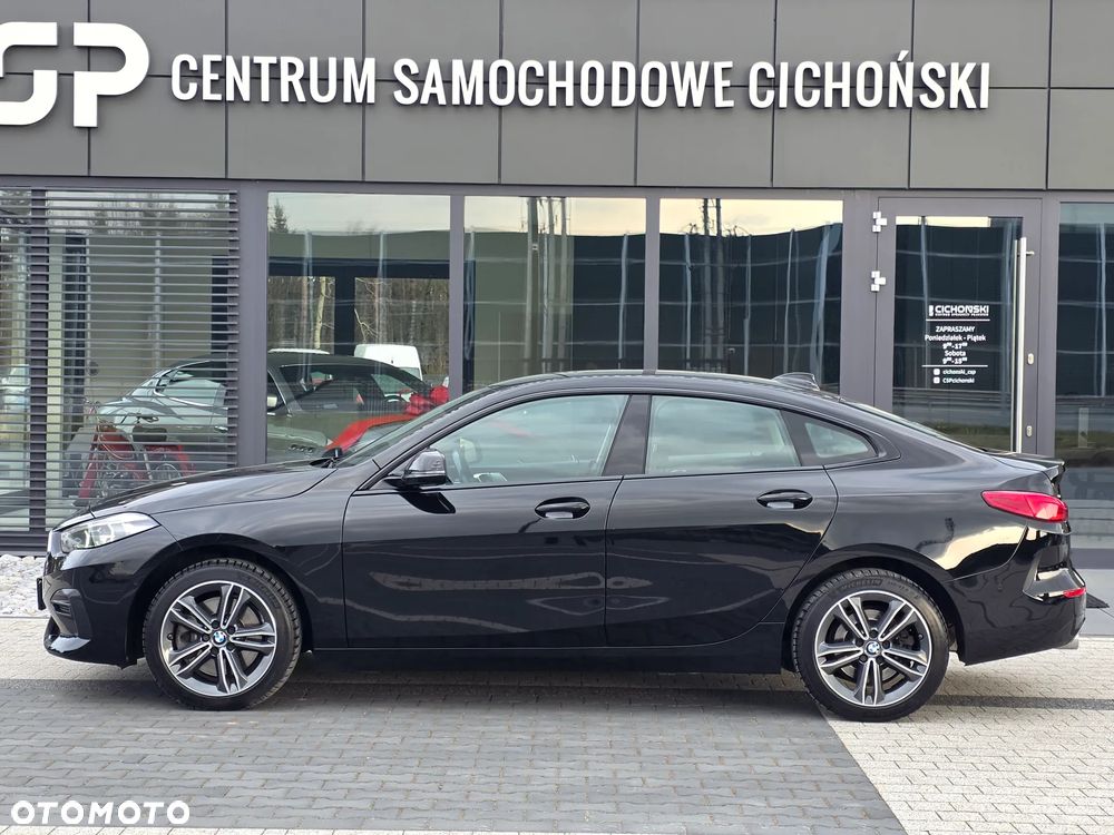 BMW Seria 2 220d xDrive Sport Line sport - 31