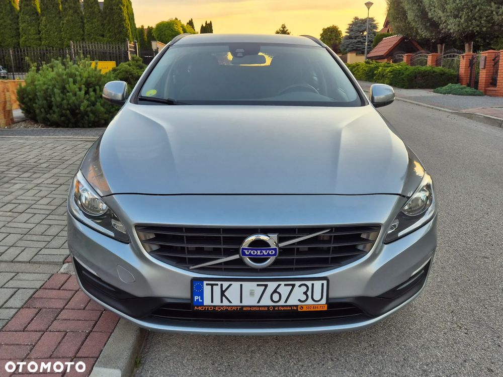 Volvo V60 D2 Drive-E Momentum - 3
