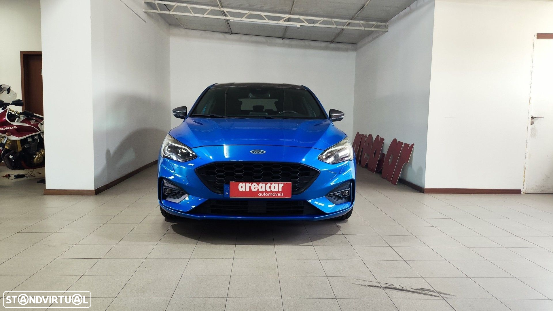 Ford Focus 1.0 EcoBoost MHEV ST-Line X - 2