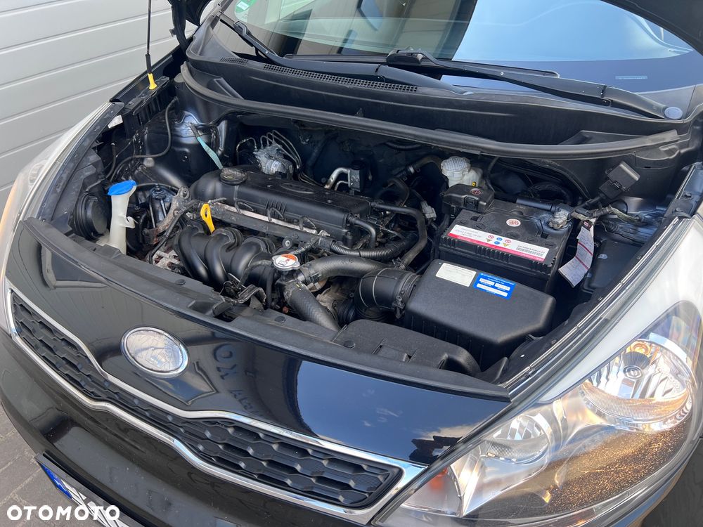 Kia Rio 1.4 Dream Team Edition - 29