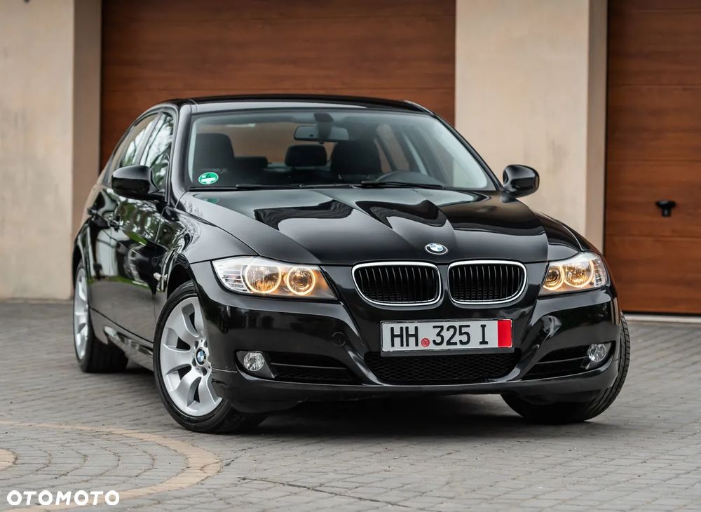 BMW Seria 3 318i Edition Exclusive - 1
