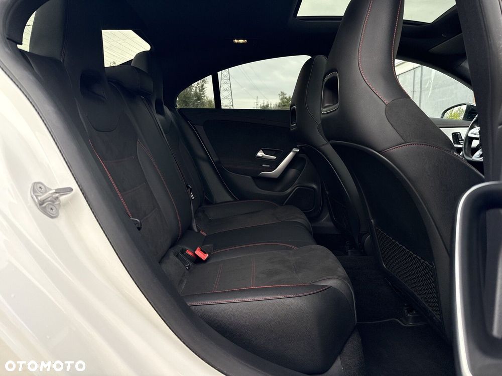 Mercedes-Benz CLA - 19