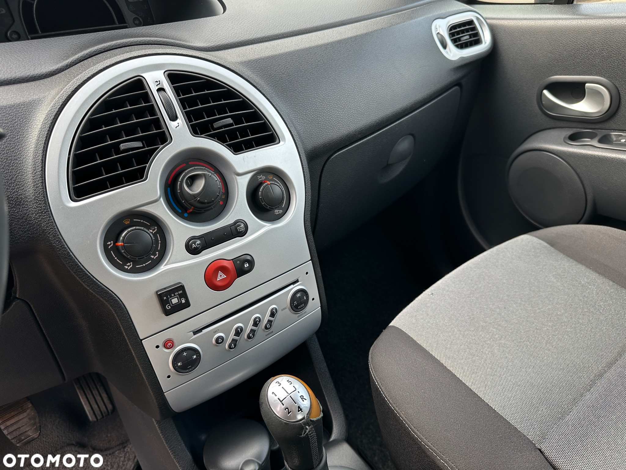 Renault Modus 1.2 16V Cite - 19