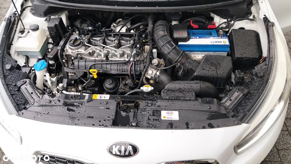 Kia Ceed - 32