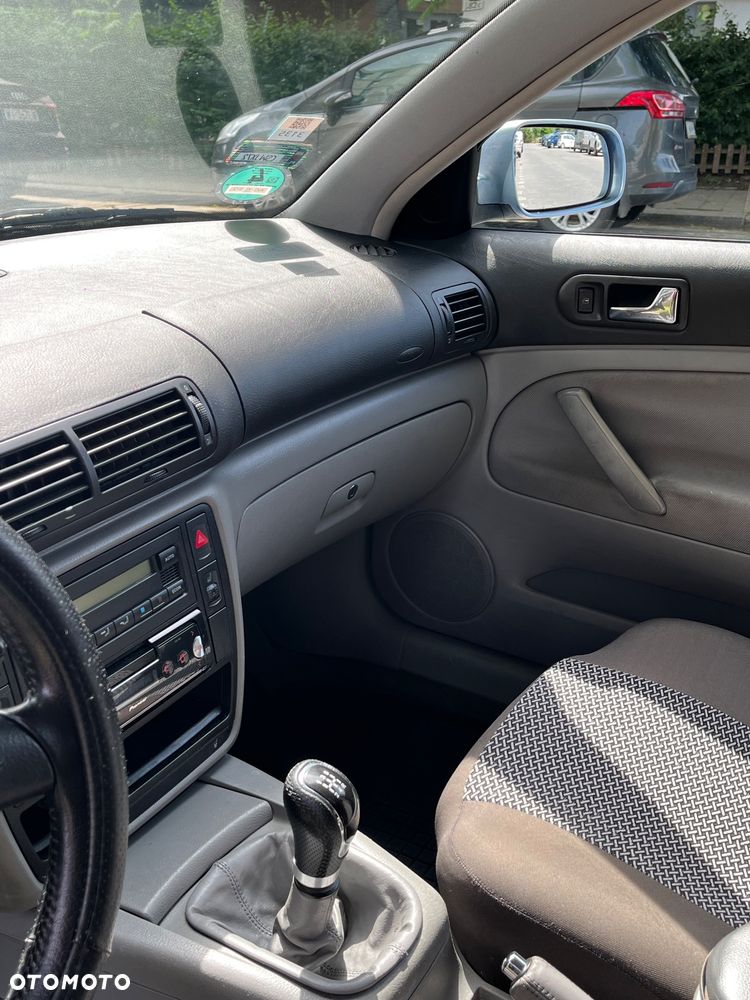 Volkswagen Passat 1.8 - 27