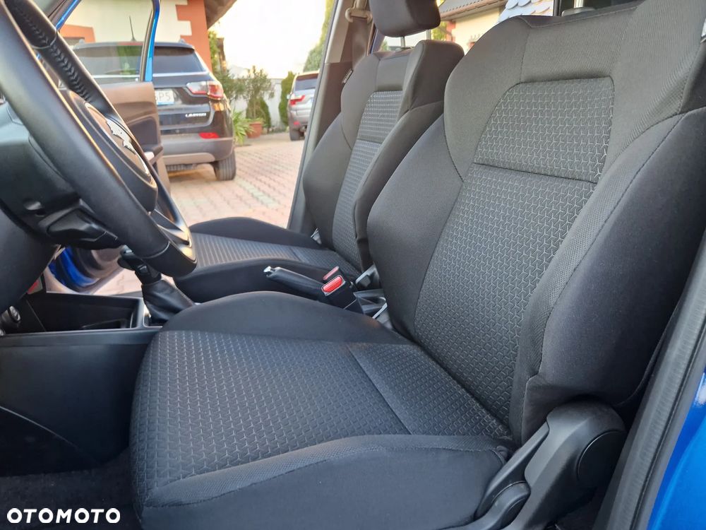 Suzuki Swift 1.2 Dualjet SHVS Premium Plus CVT - 23