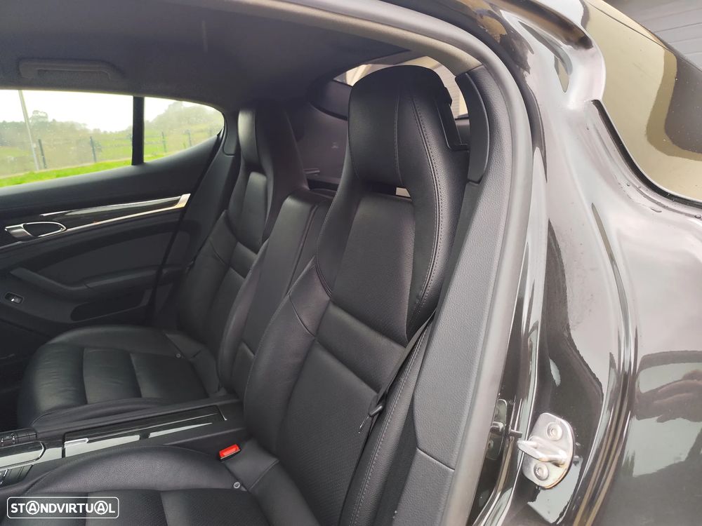 Porsche Panamera Platinum Edition - 9