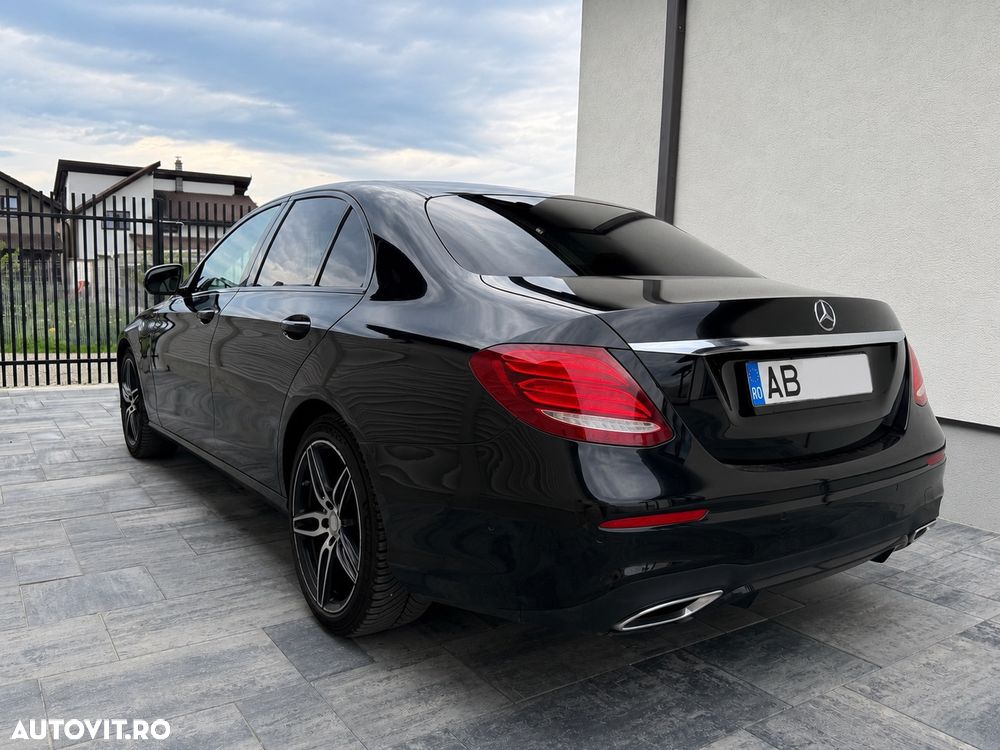 Mercedes-Benz E - 4