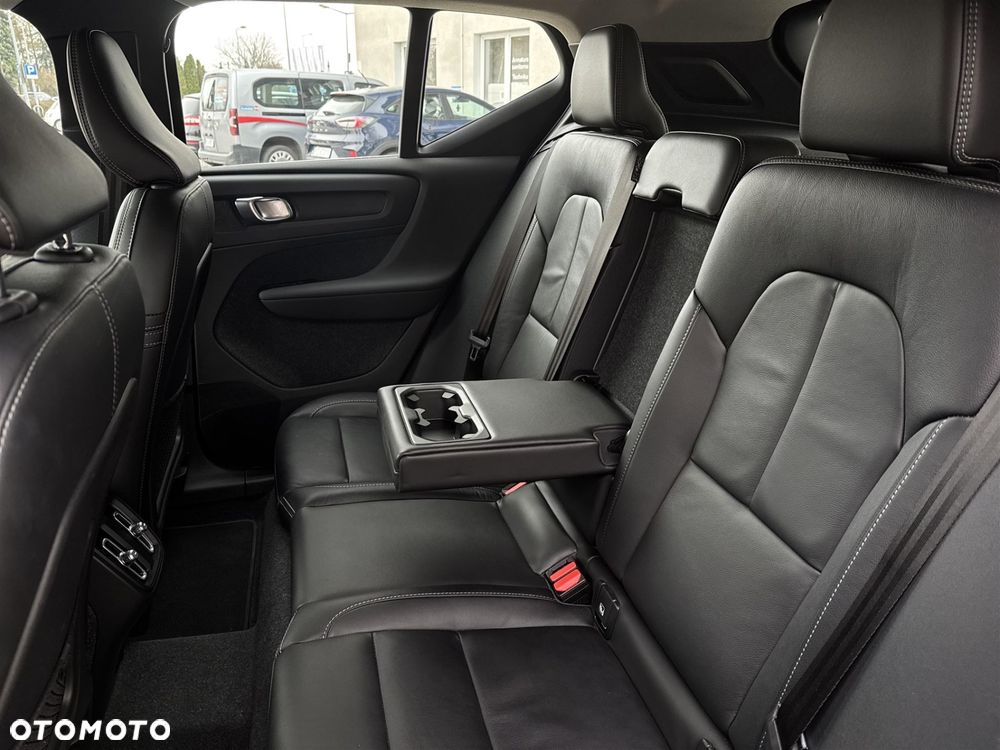 Volvo XC 40 - 23