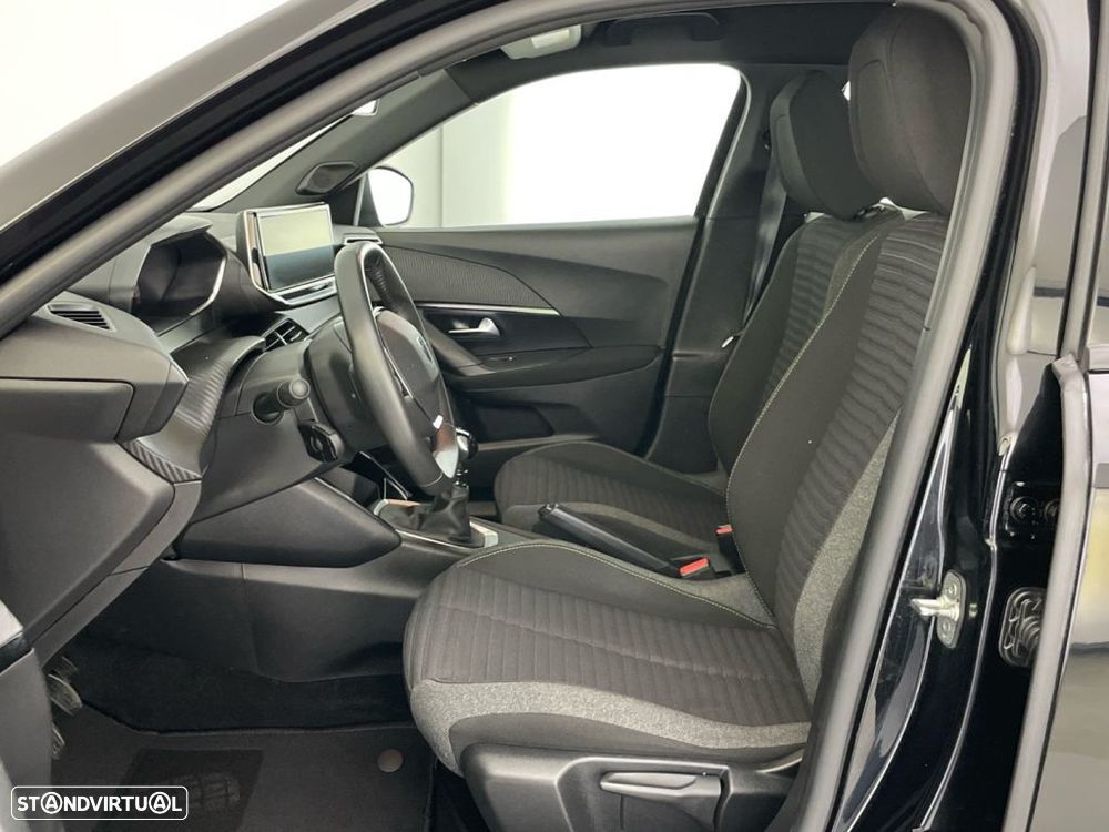 Peugeot 2008 1.2 PureTech Active - 11