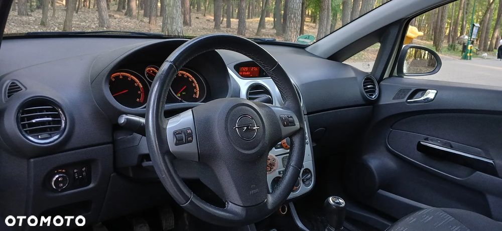 Opel Corsa 1.4 16V Enjoy - 15