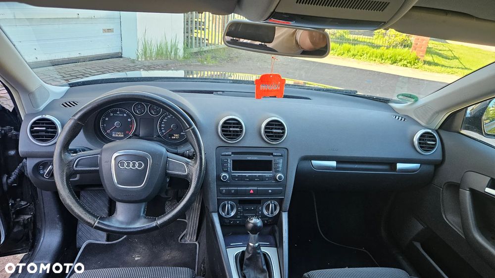Audi A3 Sportback 1.4 TFSI Attraction - 8