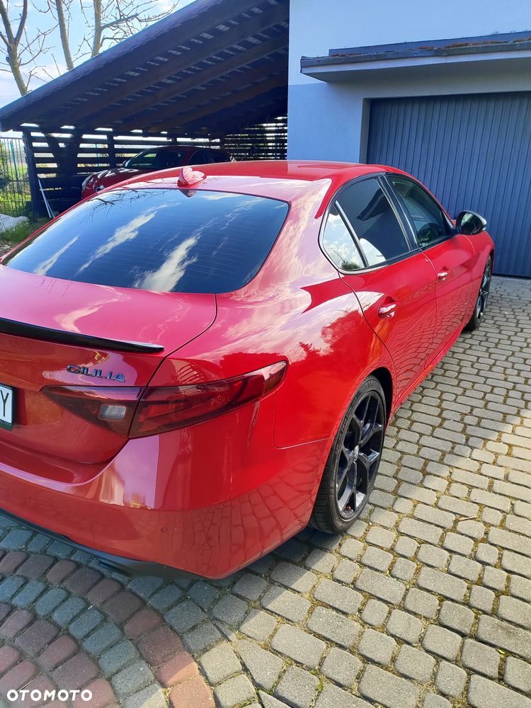 Alfa Romeo Giulia 2.0 Turbo 16V AT8 Veloce Ti - 8