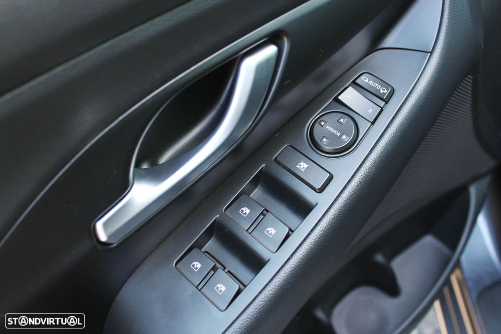 Hyundai i30 1.6 CRDI STyle - 6