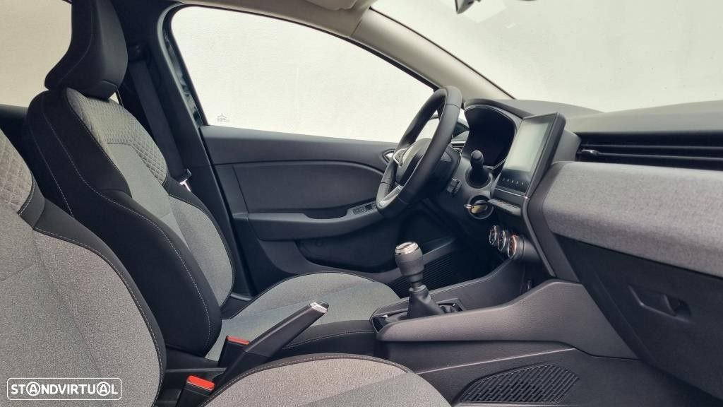 Renault Clio 1.0 TCe Evolution Bi-Fuel - 17