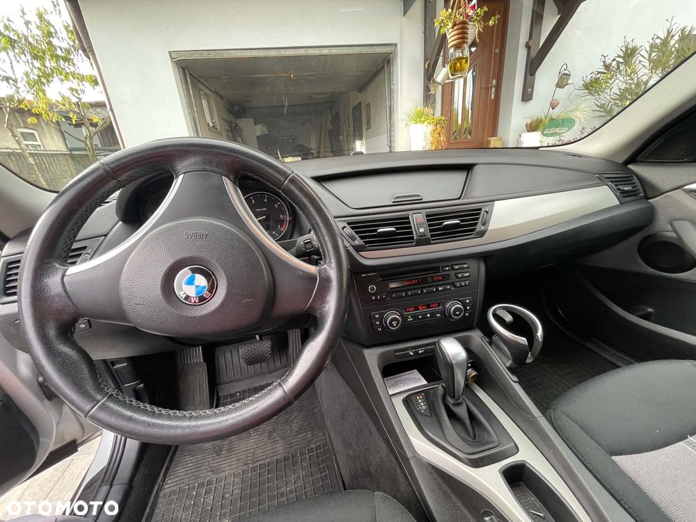 BMW X1 sDrive18i - 9