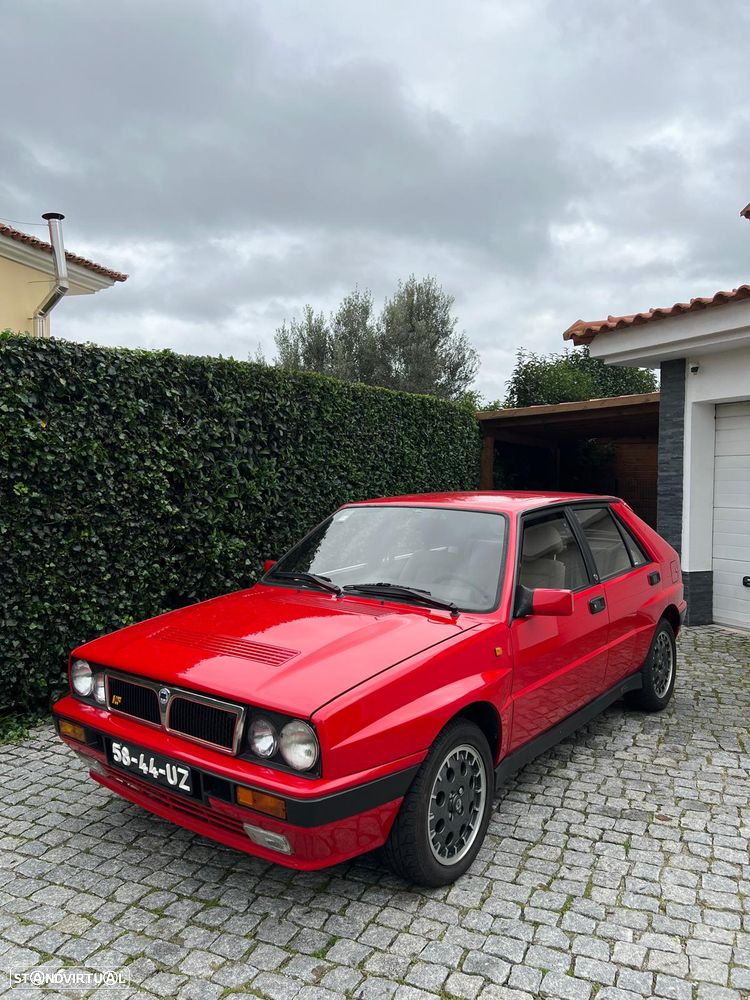 Lancia Delta 2.0 HF Integrale - 11