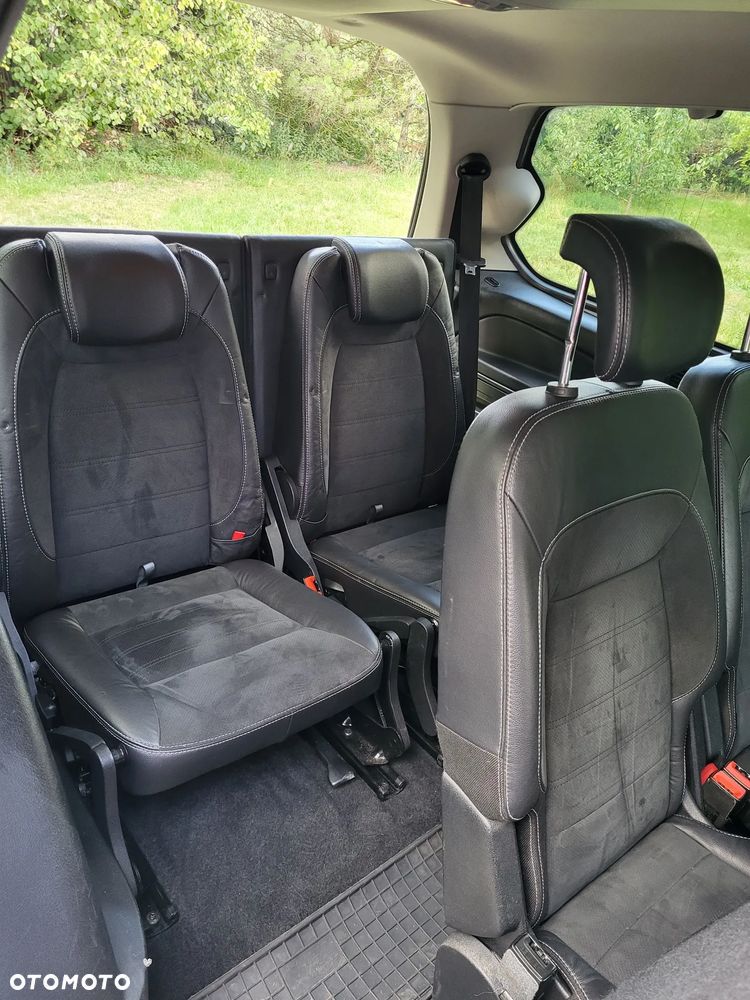 Ford Galaxy 2.0 TDCi Titanium - 17