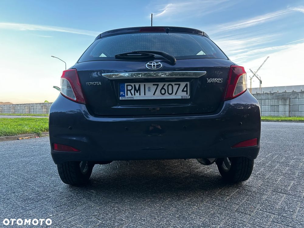 Toyota Yaris - 11