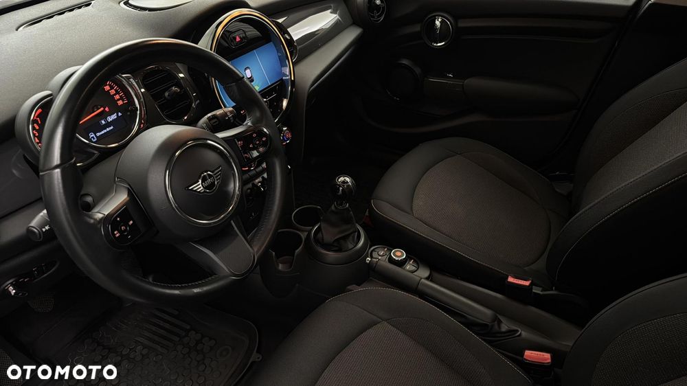 MINI Cooper Standard - 9