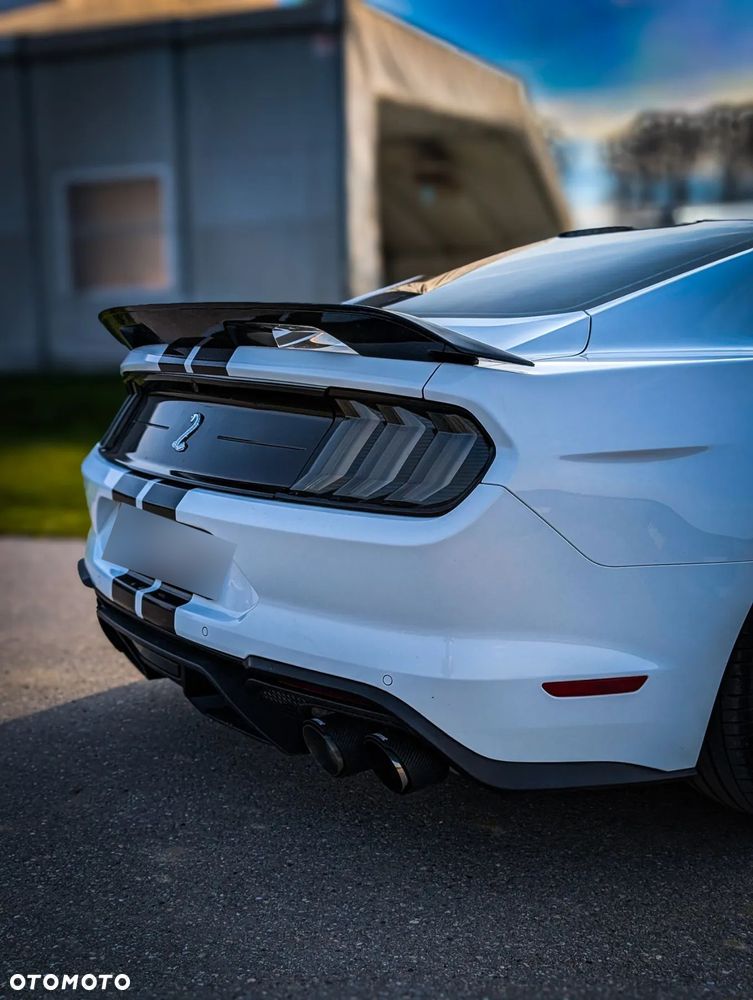 Ford Mustang Fastback 2.3 Eco Boost - 12