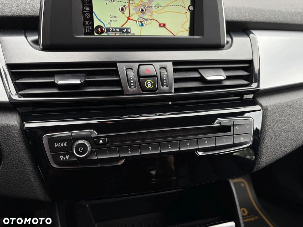 BMW Seria 2 220i Sport-Aut Advantage - 32
