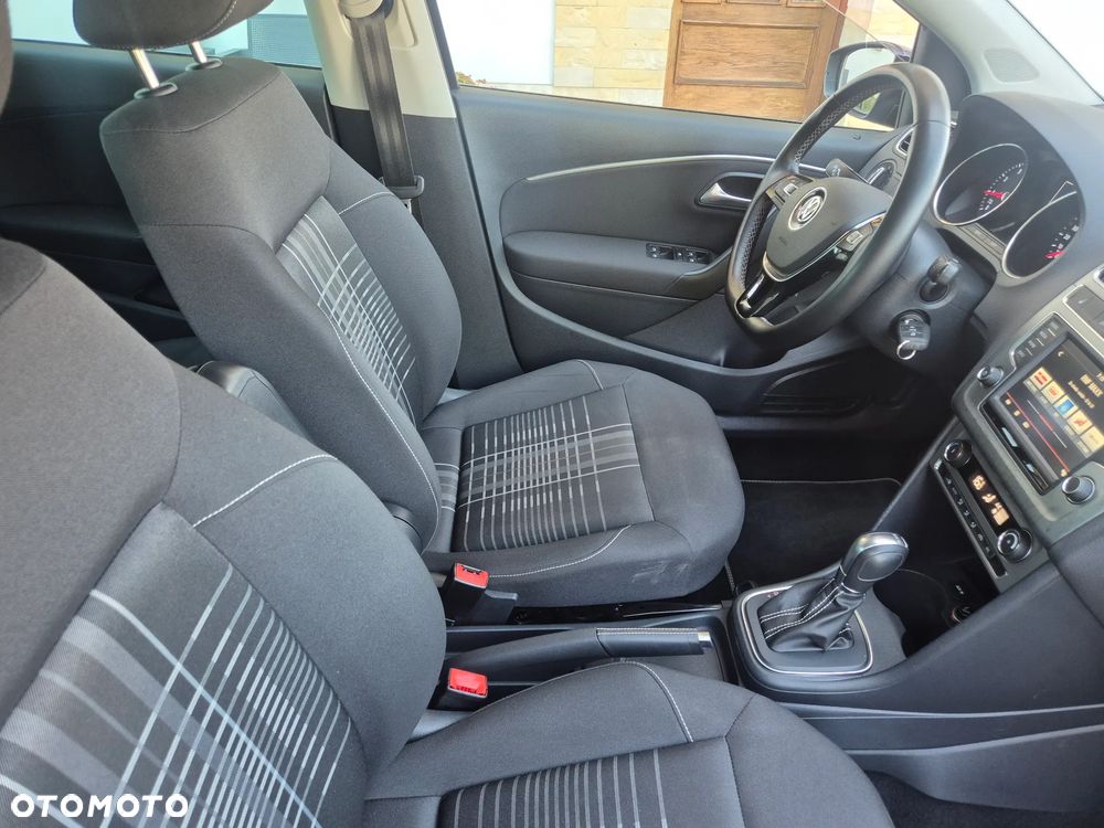 Volkswagen Polo 1.2 TSI Blue Motion Technology DSG Lounge - 14
