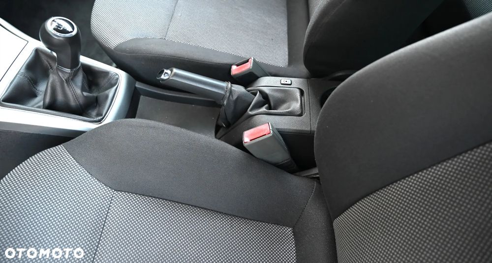Opel Astra - 38