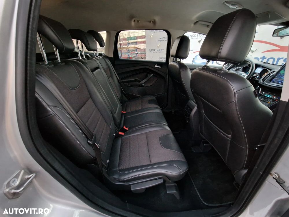 Ford Kuga 2.0 TDCi 4x4 Titanium - 4