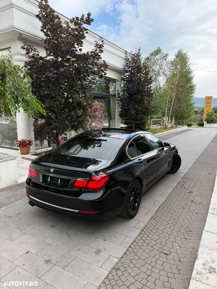 BMW Seria 7 730d - 4