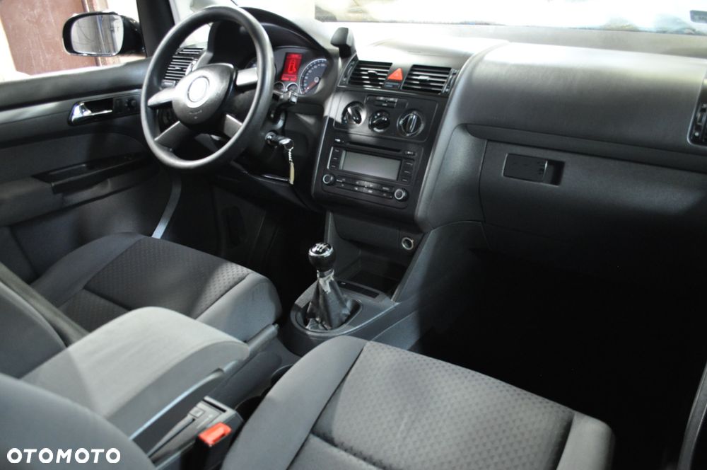 Volkswagen Touran 1.9 TDI Highline - 10