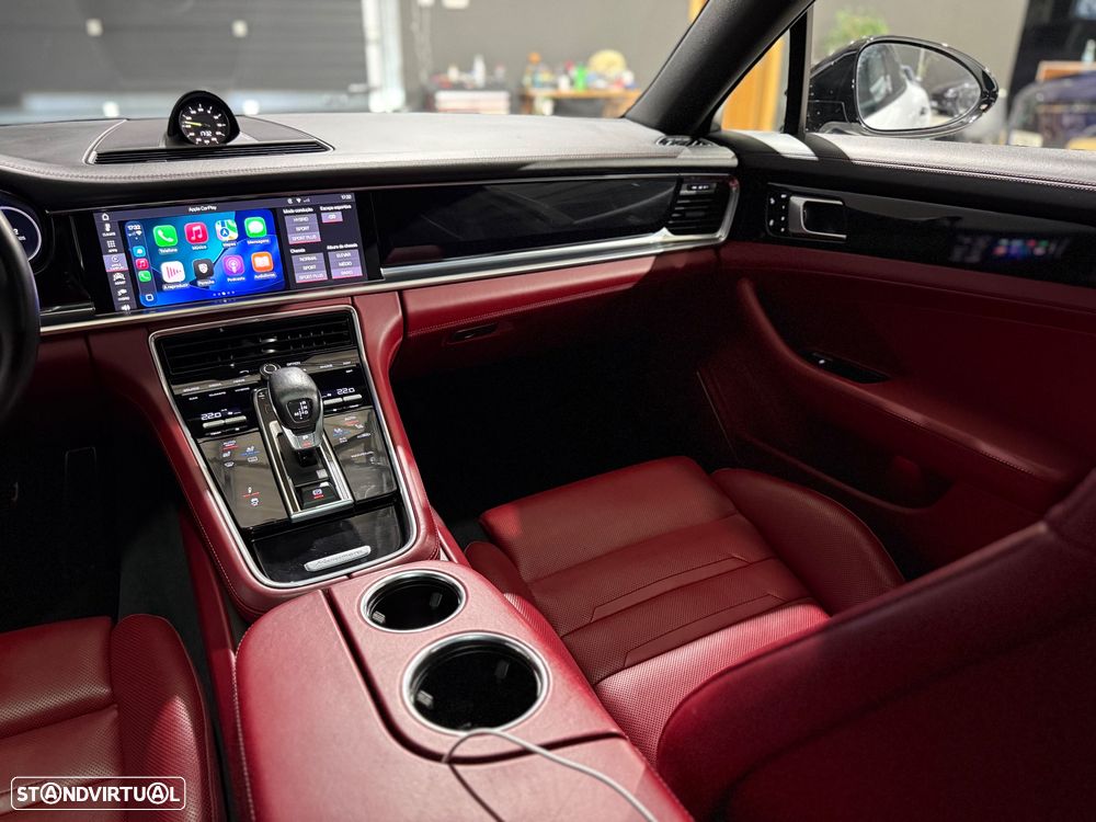 Porsche Panamera 4 E-Hybrid - 29