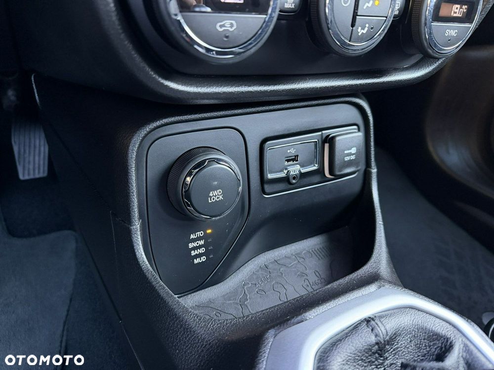 Jeep Renegade 2.0 MultiJet Longitude 4WD S&S - 29