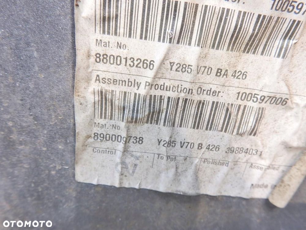 ZDERZAK TYŁ 426-26 VOLVO V70 III - 10